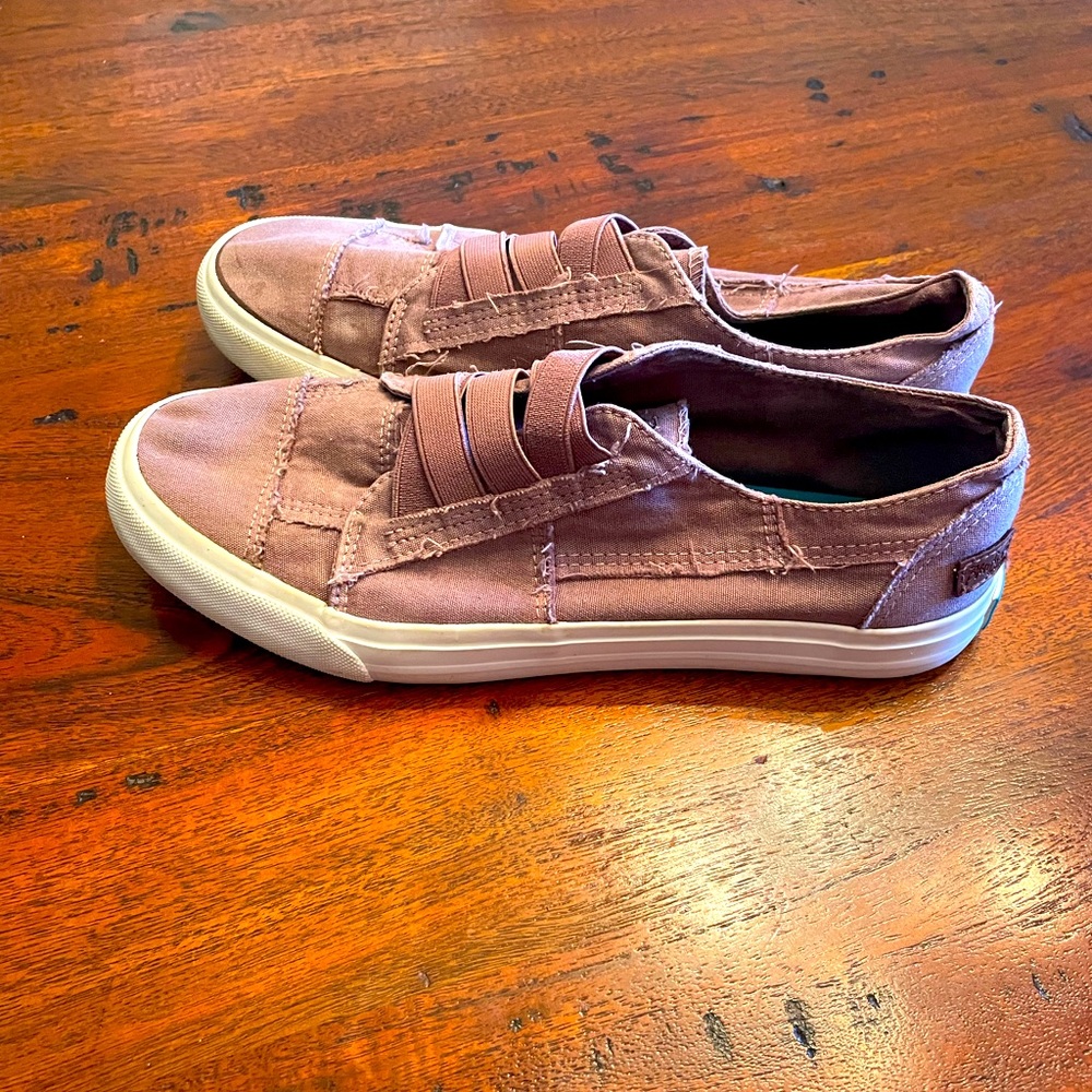Blowfish Marley Sneakers   Size 11